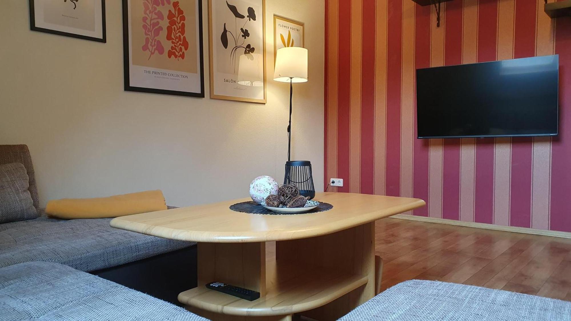 Ferienwohnung Im Gutshof Direkt Gegenueber Dem Schloss, Rhododendronpark Mit Terrasse Und Wlan Kromlau Ngoại thất bức ảnh
