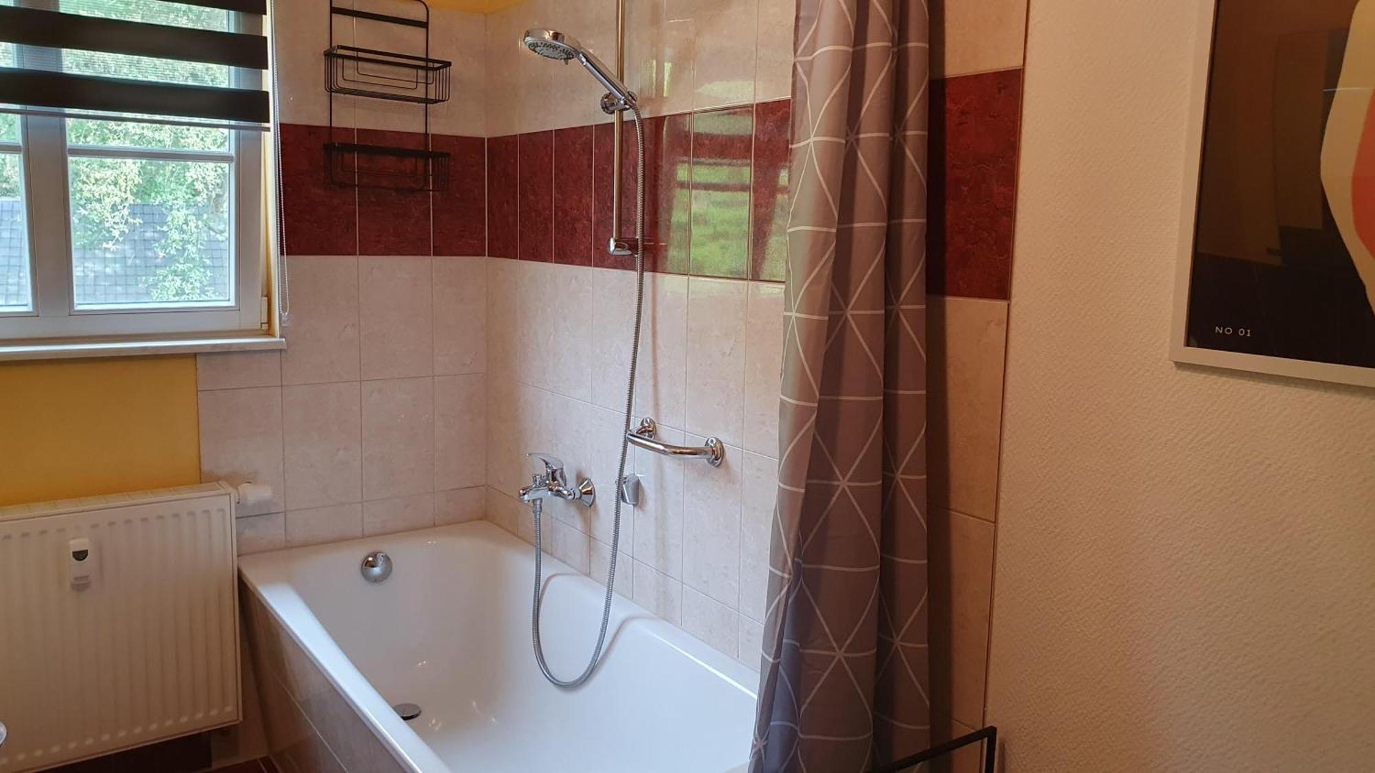 Ferienwohnung Im Gutshof Direkt Gegenueber Dem Schloss, Rhododendronpark Mit Terrasse Und Wlan Kromlau Ngoại thất bức ảnh
